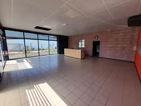 location local commercial bergerac 24100