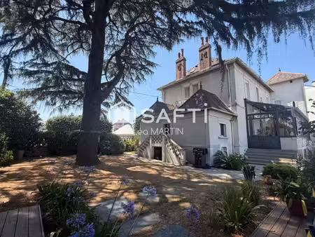 vente maison 10 pièces 278 m² cholet (49300)