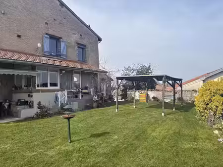 vente ferme 7 pièces 196 m² à luneville (54300)  179 000 €