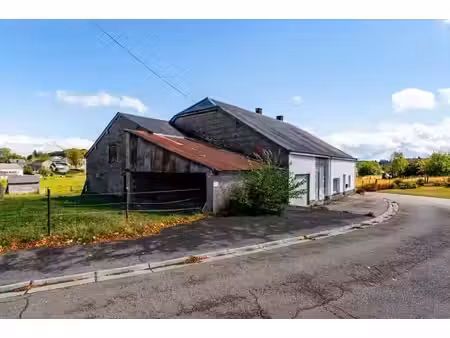 option corps de ferme avec dépendances