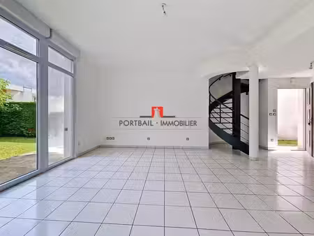 maison t3 avec garage  jardin et piscine à saint-andré-de-cubz