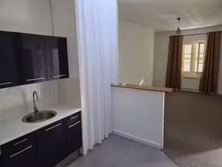 location appartement 2 pièces à laval (53000) : à louer 2 pièces / 43m² laval