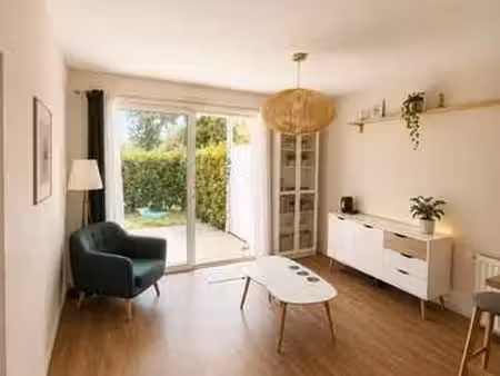 location appartement 2 pièces meublé à theix (56450) : à louer 2 pièces meublé / 43m² thei