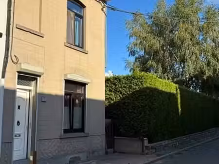 charmante maison idéalement située