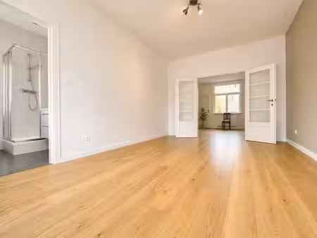 superbe appartement 1ch 60m² avec balcon– quartier pétillon