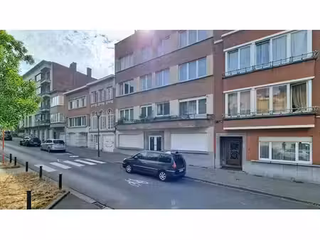koekelberg  appartement en très bon état