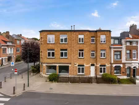 auderghem - delta - immeuble mixte / poss. 3 appartements