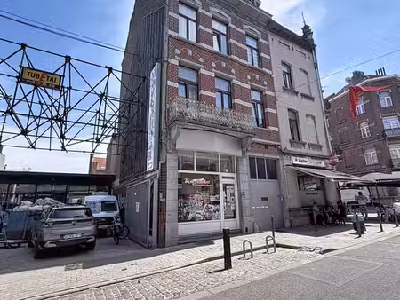 immeuble de rapport + maison arrière