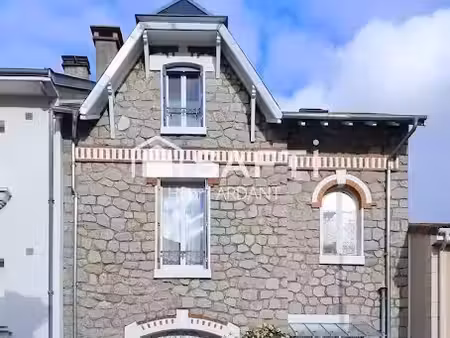 vente maison 5 pièces 135 m² à limoges (87000)  299 900 €