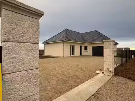 vente maison 4 pièces 95 m² à menneval (27300)  315 000 €