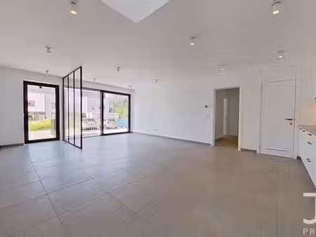 appartement à louer à sterrebeek € 1.400 (lri3v) | zimmo