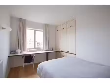 appartement à louer à avenue reine marie-henriette forest (rbw81569)