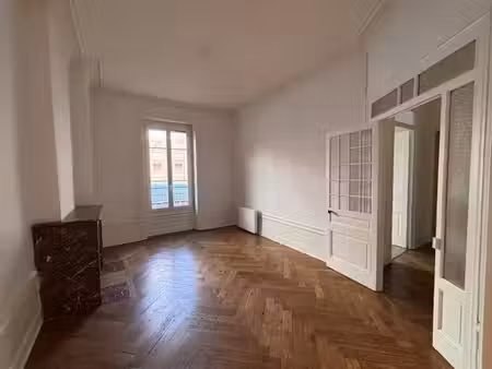 location appartement 4 pièces 85 m² à lyon 3 (69003)
