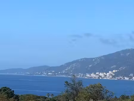 villa centre  vue mer