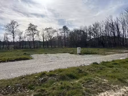 terrain constructible viabilisé à vendre