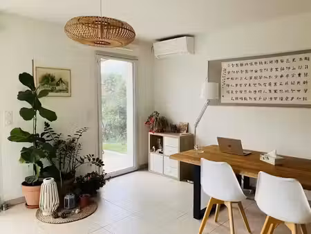 location maison 3 pièces 69.96 m² à châteauneuf-le-rouge (13790)  1 500 €