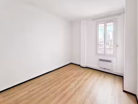cabinet devictor