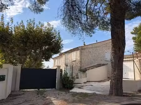 location appartement 3 pièces à gignac-la-nerthe (13180) : à louer 3 pièces / 65m² gignac-