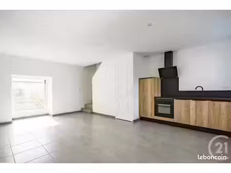maison 3 pièces 70 m²