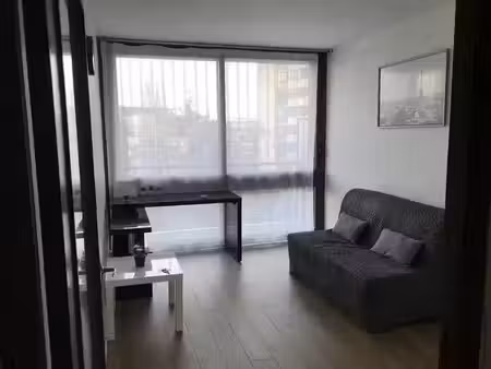 location appartement 1 pièce 27 m² à fontenay-le-fleury (78330)