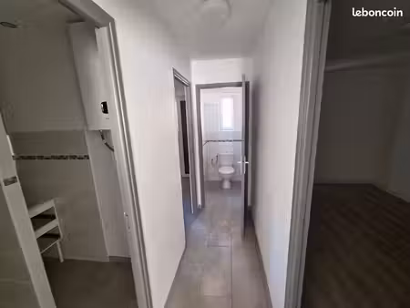 appartement f2 refait a neuf 1er etage