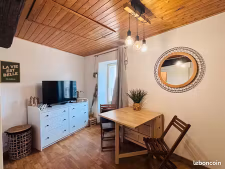 studio meublé – location année scolaire uniquement