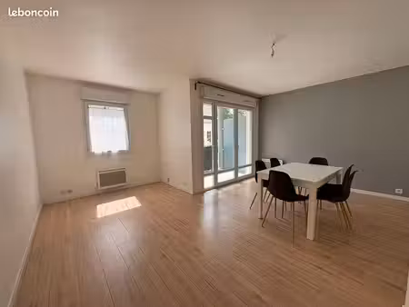appartement 3 pièces 64 m²