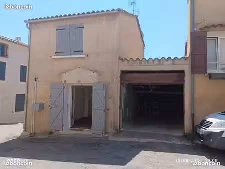 location a valensole