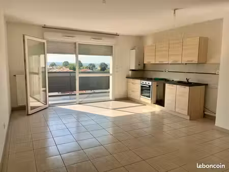 appartement t3 avec garage et balcon