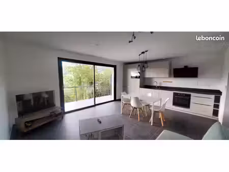 location magnifique t2 meublé de 43 m² plus 12 m² de balcon vue sur les montagnes