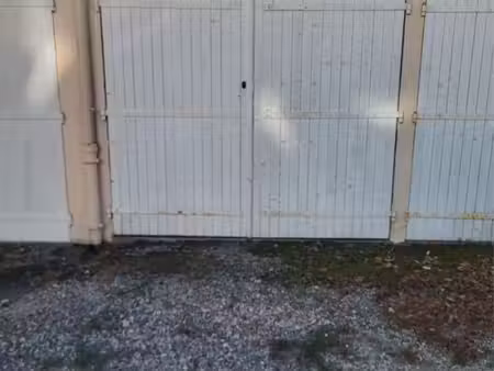 garage/box
