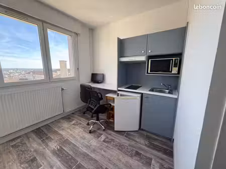 studio 1 pièce 18 m²