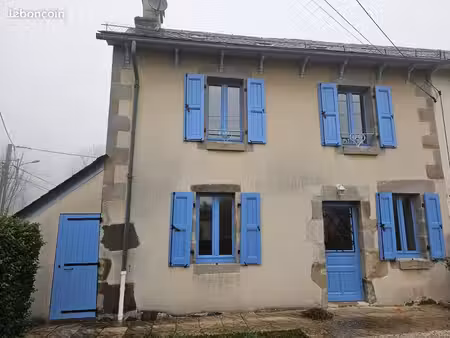 maison à louer à thiézac
