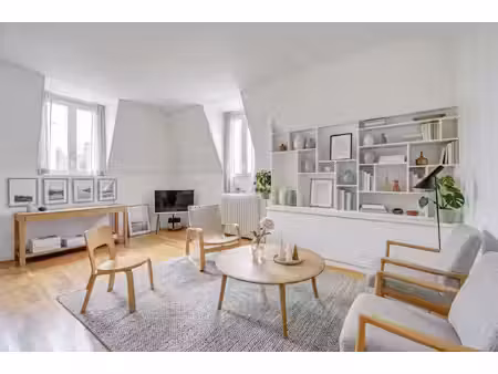 duplex de luxe à vendre dans le quartier ile de la jatte-parc d'orléans