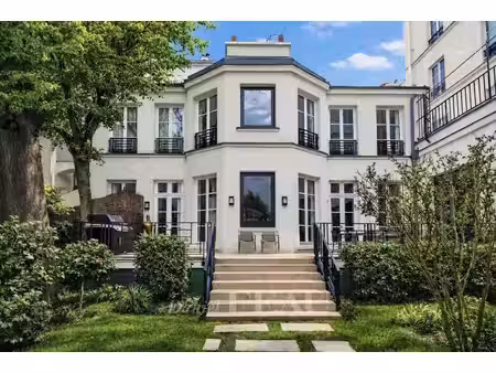 hôtel particulier à vendre dans le quartier saint thomas d'aquin