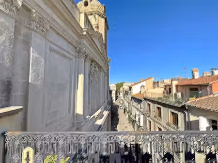 arles centre historique - élégant duplex de 117 m² avec terrasse panoramique