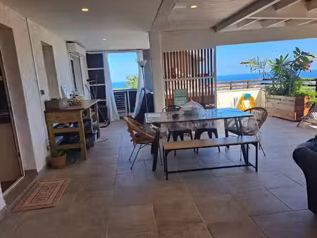 superbe appartement meublée 120m² vue mer et montagne à la riviere st louis