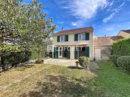 maison orgeval 4 pièce(s) 95 m2 plein centre