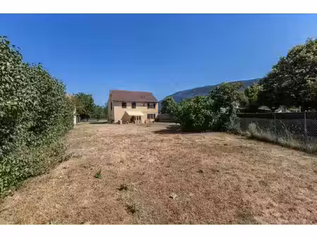 terrain 551 m² - serrieres-de-briord