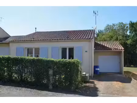 location maison 3 pièces 70 m² à saint-laurent-de-la-salle (85410)