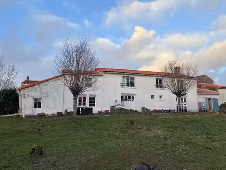 vente maison 5 pièces 149 m² saint-martin-lars-en-sainte-hermine (85210)
