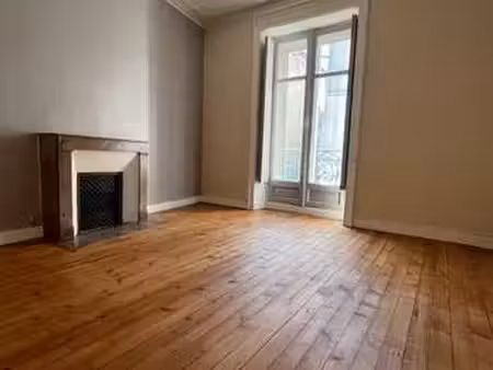 vente appartement 3 pièces à nantes centre ville (44000) : à vendre 3 pièces / 63m² nantes