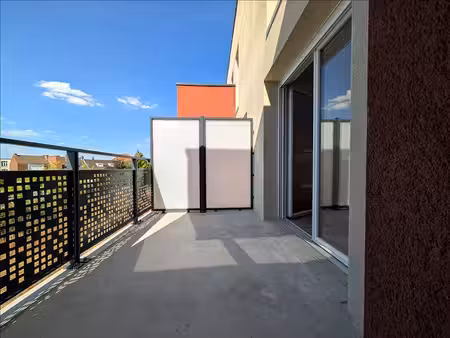 appartement - 2ème étage - 40 m2 - 2 pièces - non meublé