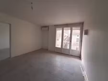 a louer - beziers - 35 bd de la liberte - appt t3 de 54 m2 e