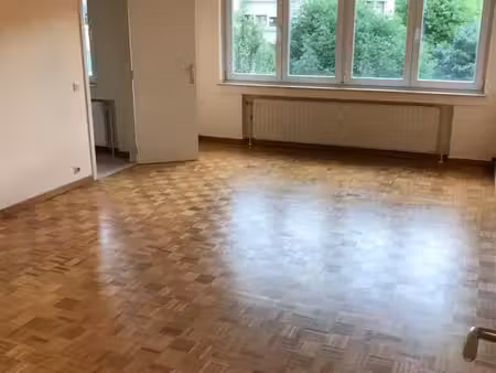 appartement 2 chambres à wsl (1.150 € + 150 €)