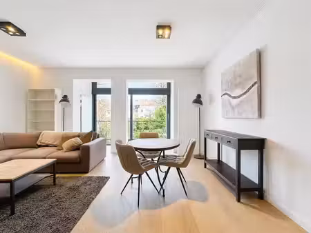 appartement avec terrasse et jardin - entièrement rénové