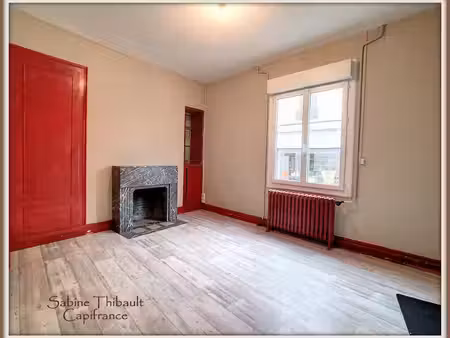 dpt sarthe (72)  à vendre le lude immeuble de rapport 9 pièces