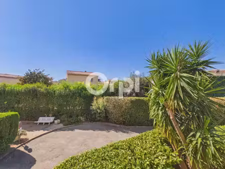 residence sécurisée avec piscine