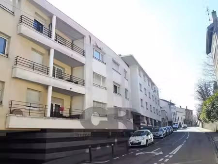 a louer f1 secteur fac de lettres