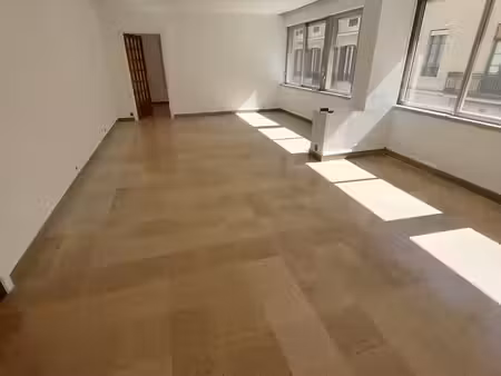 appartement à nîmes (30000)